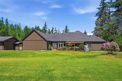 990 View Rd, Qualicum Beach, BC 
