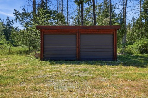 990 View Rd, Qualicum Beach, BC 