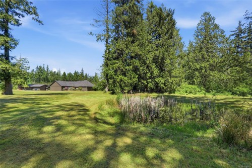 990 View Rd, Qualicum Beach, BC 