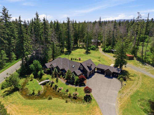 990 View Rd, Qualicum Beach, BC 