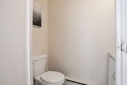 Powder room - 