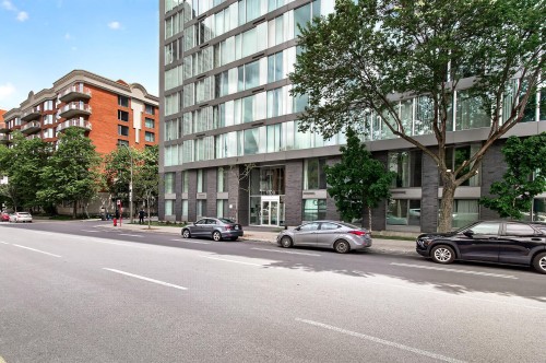 Entry - 109-1800 Boul. René-Lévesque O., Montréal (Ville-Marie), QC 
