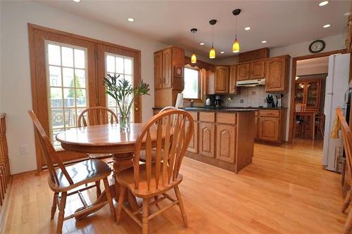 27 Princemere Rd, Winnipeg, MB 