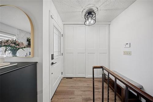 11 Arbor Grv, Winnipeg, MB 