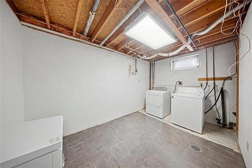 11 Arbor Grv, Winnipeg, MB 