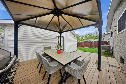 11 Arbor Grv, Winnipeg, MB 
