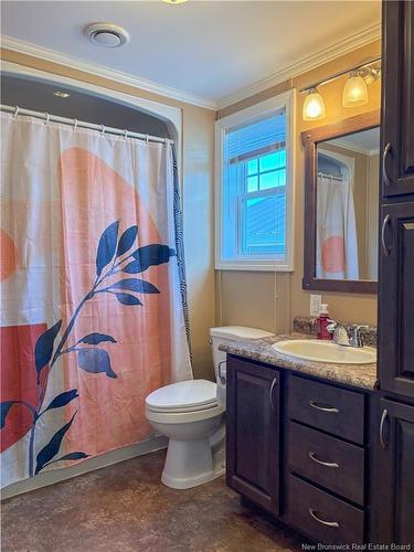 14 Ivory Crt, Woodstock, NB 