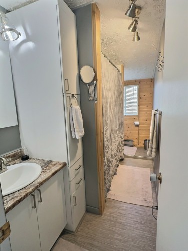 Salle de bains - 123  - 123A Rue Monseigneur-Latulipe E., Rouyn-Noranda, QC - Indoor Photo Showing Bathroom