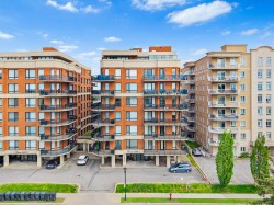 305-6280 Rue Jarry E. Montréal (Saint-Léonard), QC H1P 1V9