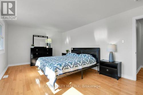 2750 Eldo Street, Ottawa, ON - Indoor Photo Showing Bedroom