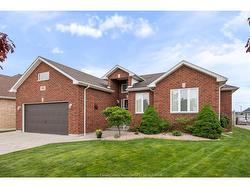 26 MARSHWOODS Boulevard Kingsville, ON N9Y 0A7