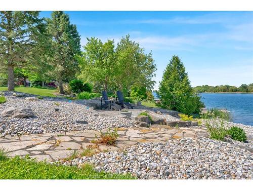 10691 Lakeview Drive, Chatham-Kent, ON 