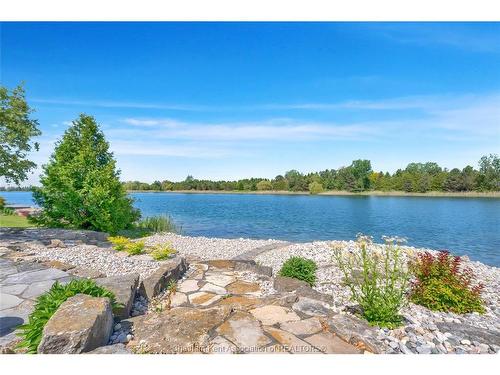 10691 Lakeview Drive, Chatham-Kent, ON 