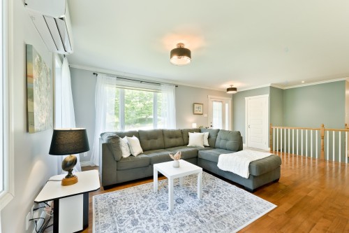 Salon - 117 Rue Paul, Compton, QC - Indoor Photo Showing Living Room