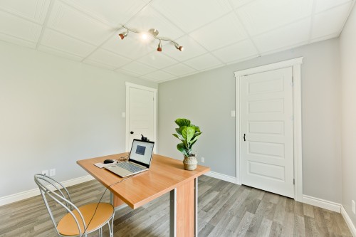 Chambre à coucher - 117 Rue Paul, Compton, QC - Indoor Photo Showing Other Room
