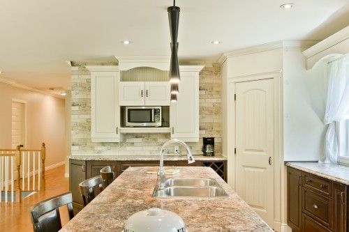 Cuisine - 117 Rue Paul, Compton, QC - Indoor Photo Showing Kitchen With Double Sink