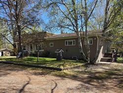 491 Lakeshore Drive Thunder Bay, ON P7A 0P9