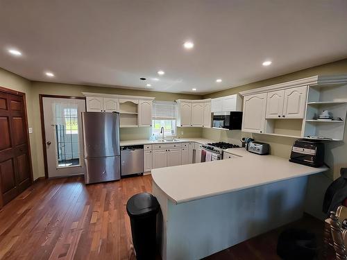 285 Sundwall Rd, Stratton, ON - Indoor Photo Showing Kitchen