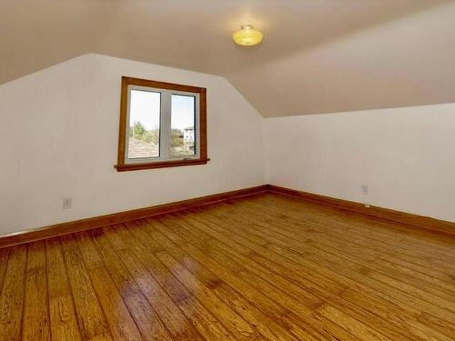 408 Kingsway Avenue, Thunder Bay, ON - Indoor Photo Showing Other Room