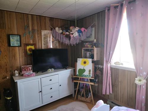 314 Mary Street, Schreiber, ON - Indoor Photo Showing Bedroom