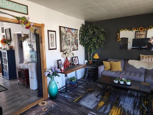 314 Mary Street, Schreiber, ON - Indoor