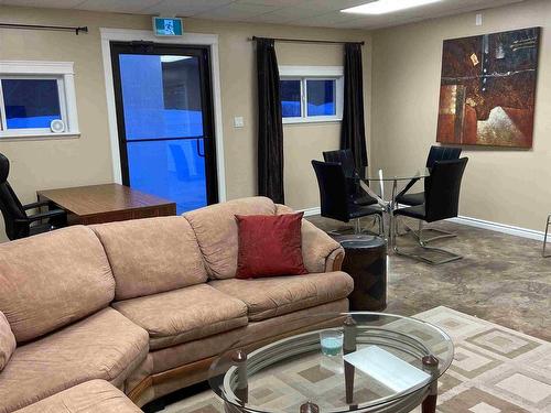 110 Peninsula Road, Marathon, ON 