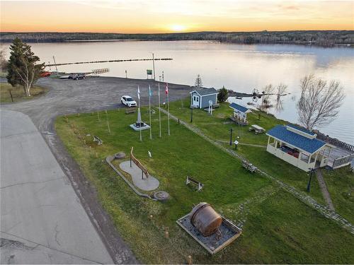 147 River Road, Appleton, NL 