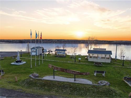 147 River Road, Appleton, NL 