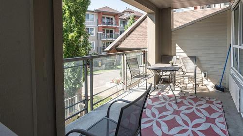 218-1089 Sunset Drive, Kelowna, BC - Outdoor With Exterior