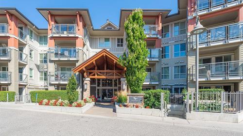 218-1089 Sunset Drive, Kelowna, BC - Outdoor With Facade
