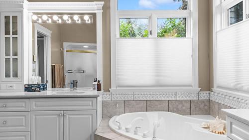 1145 Mckenzie Road, Kelowna, BC 