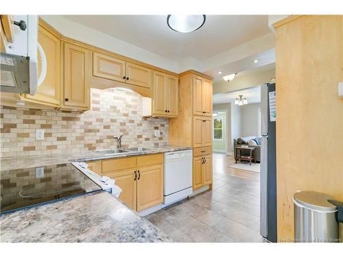 10 Shamrock Terr, Fredericton, NB 