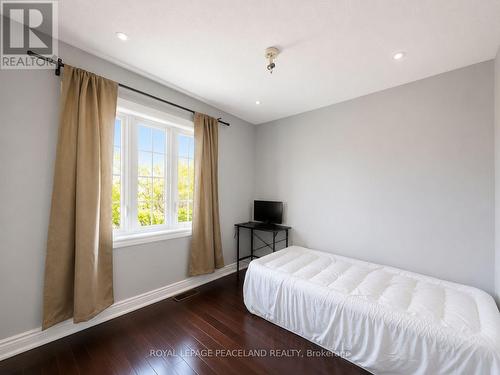 65 Tanglemere Crescent, Brampton, ON - Indoor Photo Showing Bedroom