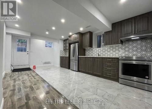 362 NORTH PARK BLVD BOULEVARD , Oakville, Ontario L6M 1L4 2