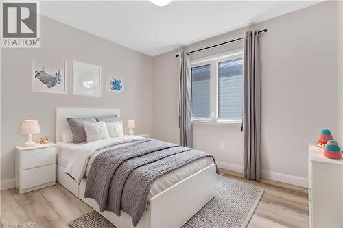 290 Apple Hill Crescent, Kitchener, ON - Indoor Photo Showing Bedroom