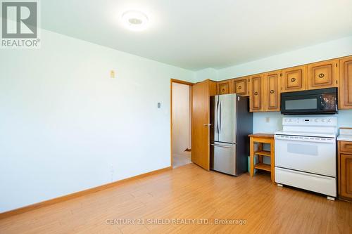 901 Laflin Street, Cornwall, ON - Indoor Photo Showing Kitchen