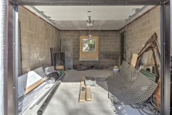 Garage - 
