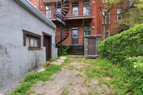 Courtyard - 8432 Rue St-Denis, Montréal (Villeray/Saint-Michel/Parc-Extension), QC - Outdoor