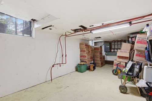 Basement - 8432 Rue St-Denis, Montréal (Villeray/Saint-Michel/Parc-Extension), QC - Indoor