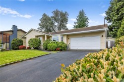 6413 Dover Rd Nanaimo, BC V9V 1A7
