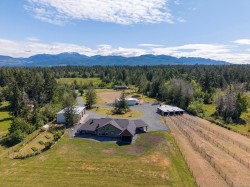 416 Grovehill Rd Qualicum Beach, BC V9K 2A3