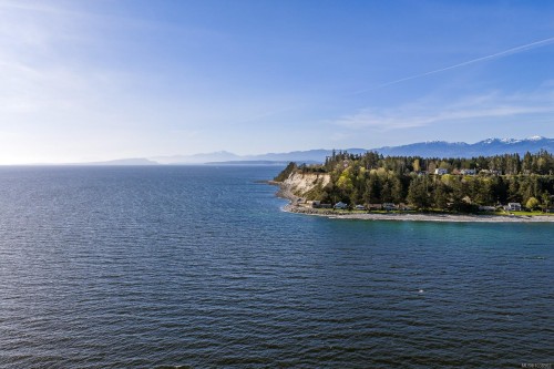 1551 Kye Bay Rd, Comox, BC 