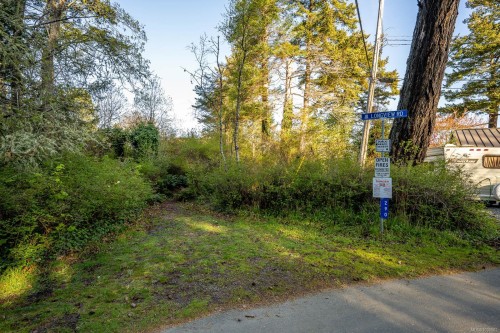 1551 Kye Bay Rd, Comox, BC 
