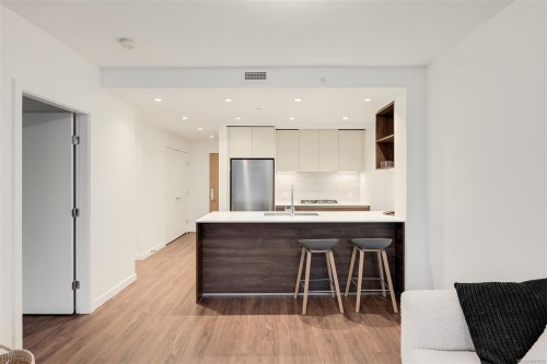 #204-363 Tyee Rd, Victoria, BC - Indoor Photo Showing Other Room