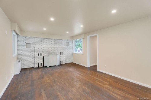 8996 Chemainus Rd, Chemainus, BC 