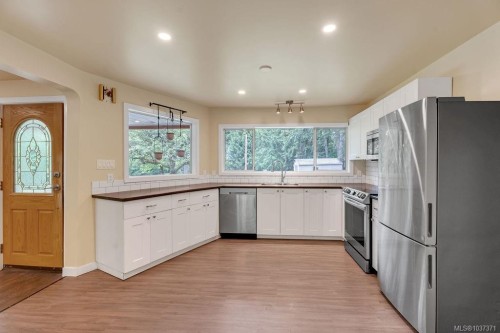 8996 Chemainus Rd, Chemainus, BC 
