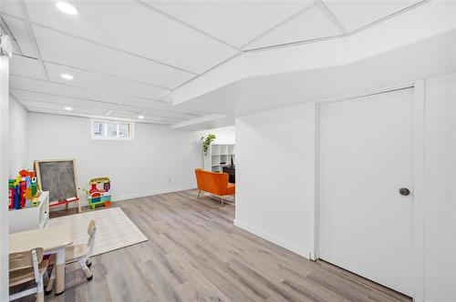 88 Oakview Ave, Winnipeg, MB 