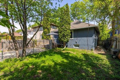 243 Niagara St, Winnipeg, MB 