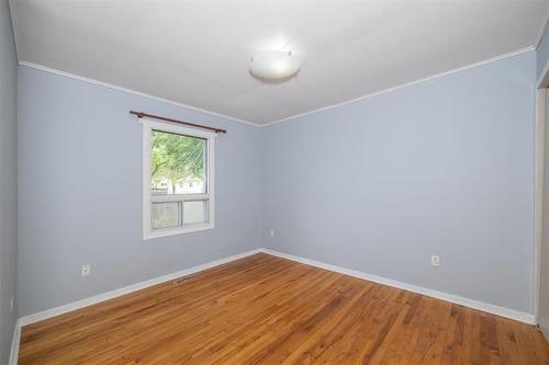 519 Ferry Rd, Winnipeg, MB 