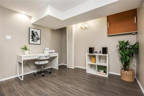 75 Augusta Dr, Winnipeg, MB 